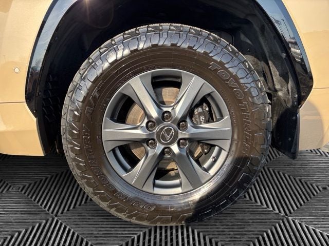 2025 Lexus LX 700h Overtrail