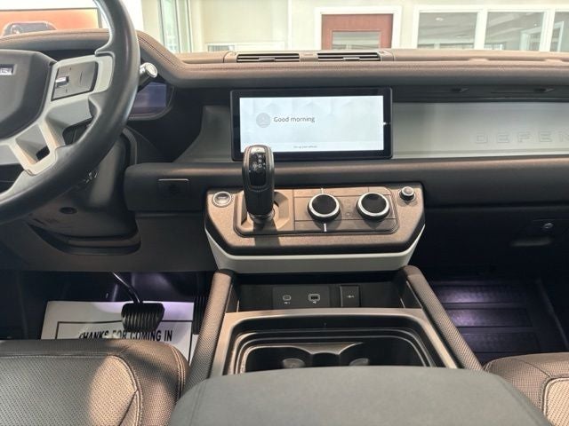 2022 Land Rover Defender 110 X-Dynamic SE