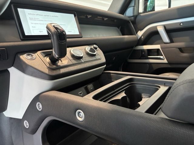 2022 Land Rover Defender 110 X-Dynamic SE