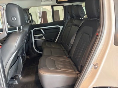 2022 Land Rover Defender 110 X-Dynamic SE