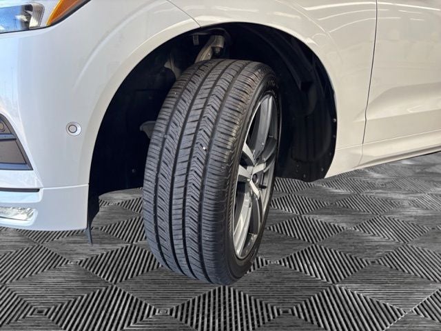 2019 Volvo XC60 T6 Momentum