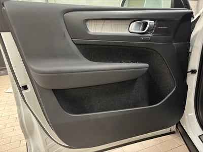 2023 Volvo XC40 Ultimate