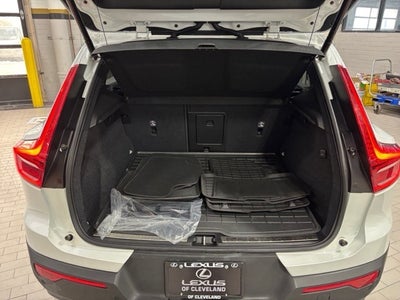 2023 Volvo XC40 Ultimate