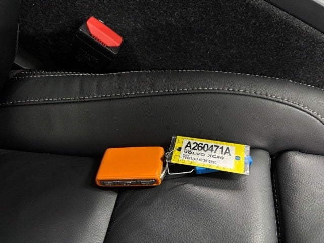 2023 Volvo XC40 Ultimate