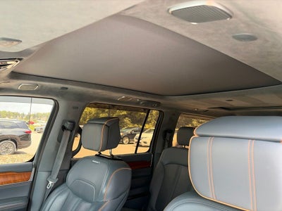 2022 Jeep Grand Wagoneer Series II