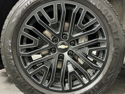 2022 Chevrolet Suburban High Country