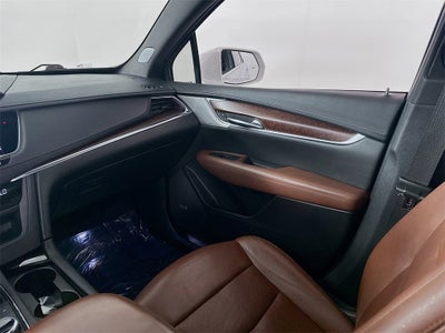 2020 Cadillac XT5 Premium Luxury