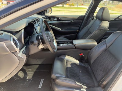 2020 Nissan Maxima SR