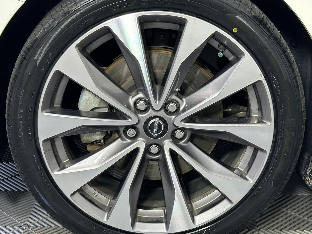 2023 Nissan Maxima Platinum