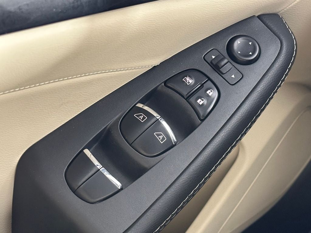 2023 Nissan Maxima Platinum