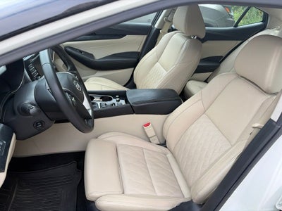 2023 Nissan Maxima Platinum