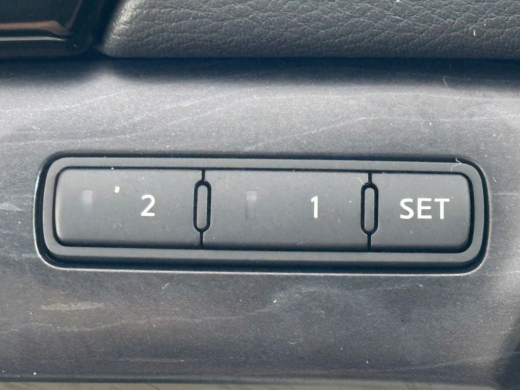 2023 Nissan Maxima Platinum