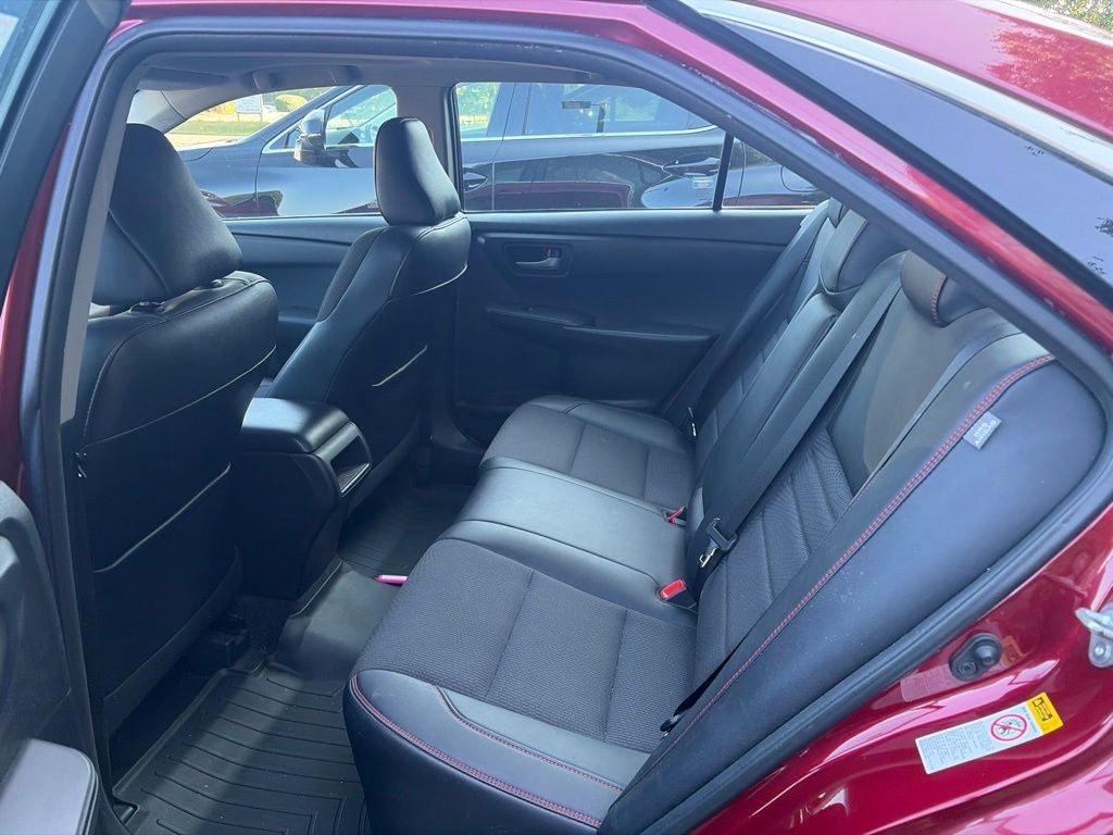 2016 Toyota Camry SE