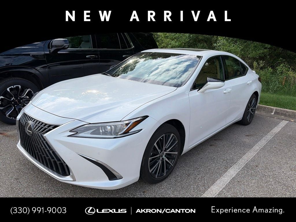2024 Lexus ES 350 350's photo