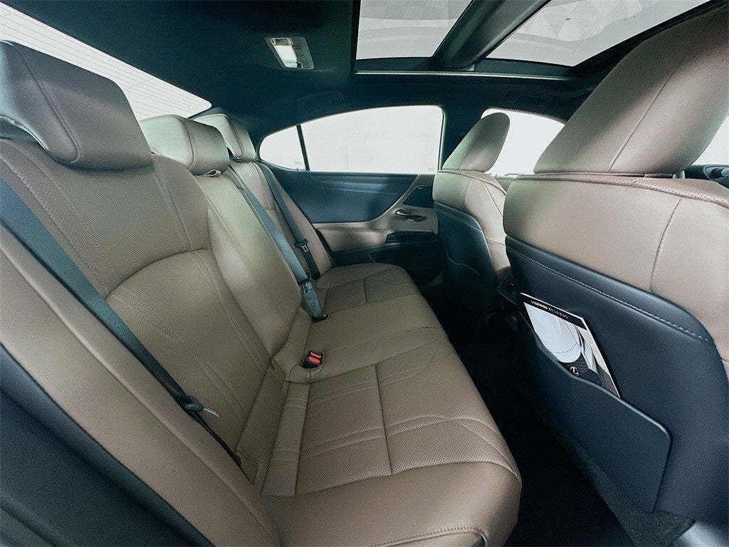 2025 Lexus ES 350 Luxury