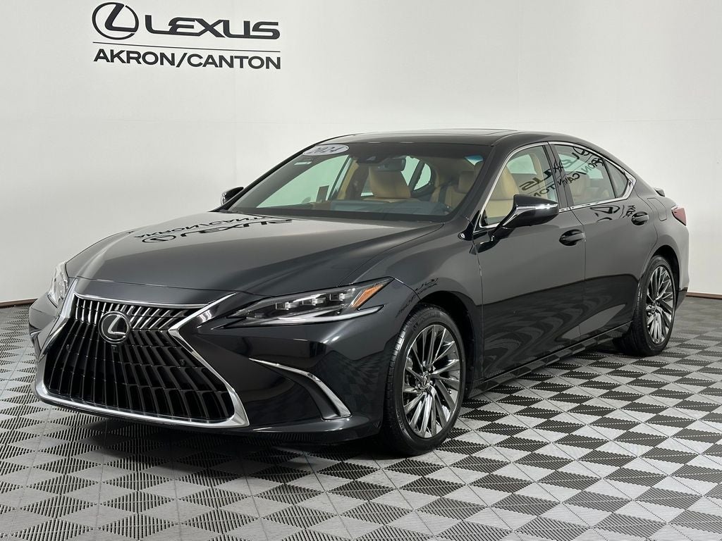 2024 Lexus ES 300h Ultra Luxury