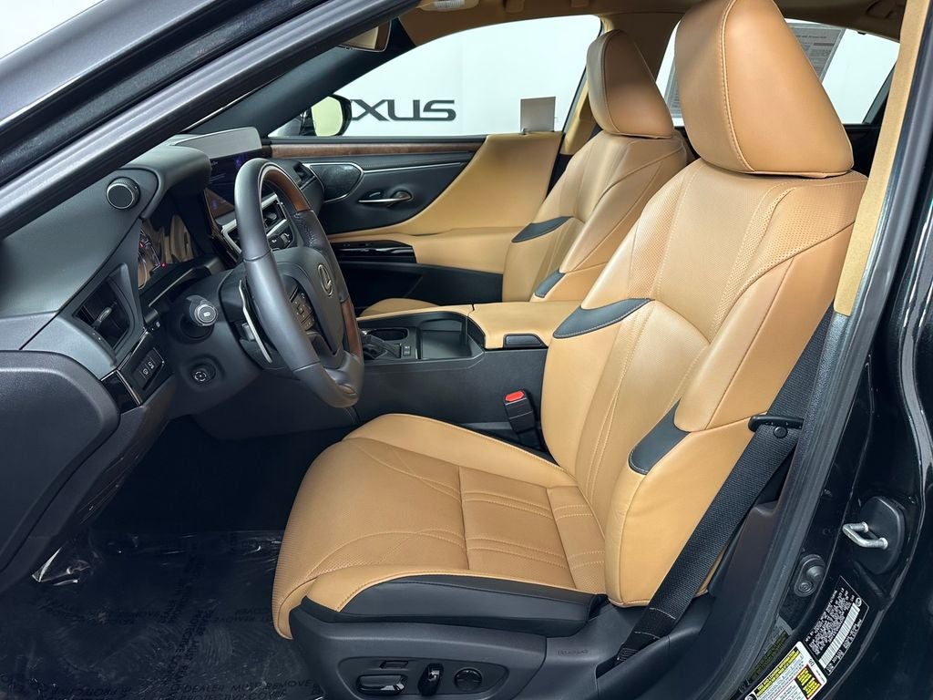 2024 Lexus ES 300h Ultra Luxury