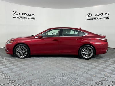 2025 Lexus ES 300h Ultra Luxury