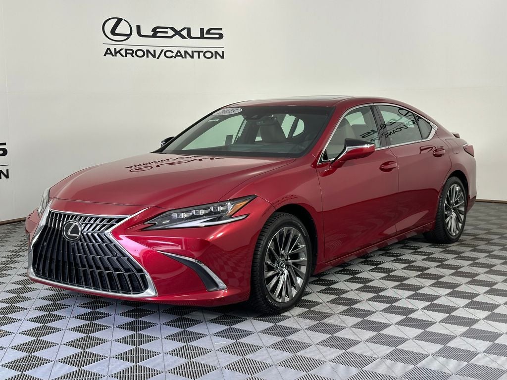 2025 Lexus ES 300h Ultra Luxury