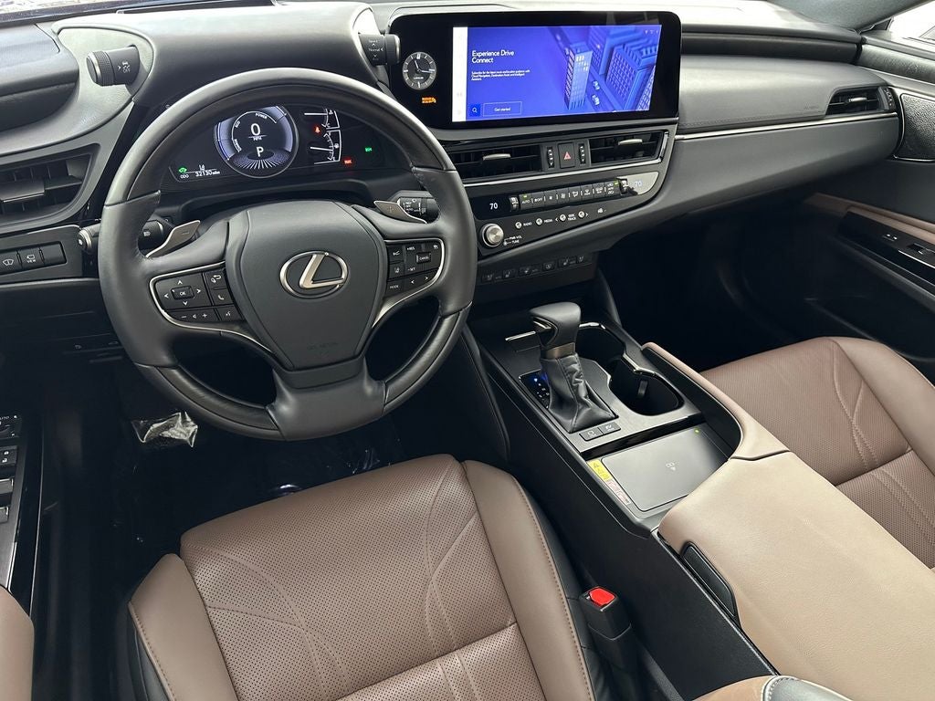 2025 Lexus ES 300h Ultra Luxury