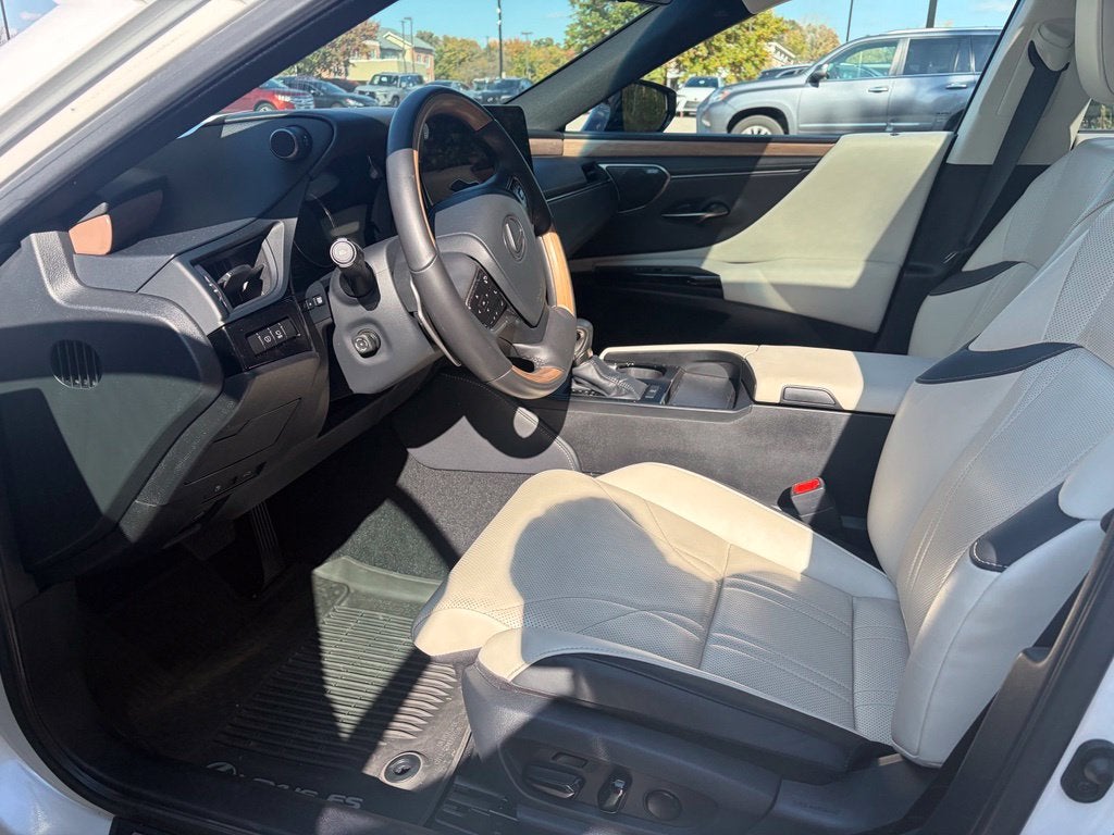2024 Lexus ES 350 Ultra Luxury