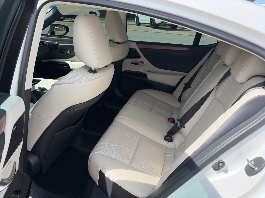 2024 Lexus ES 350 Ultra Luxury