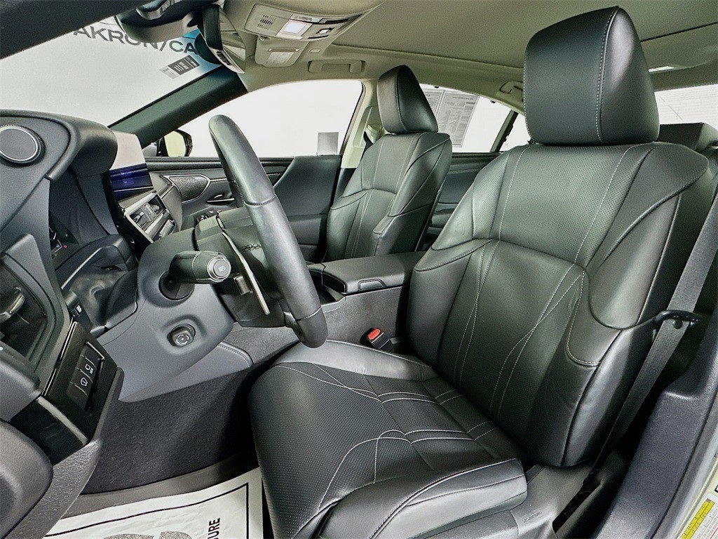 2025 Lexus ES 350 Ultra Luxury