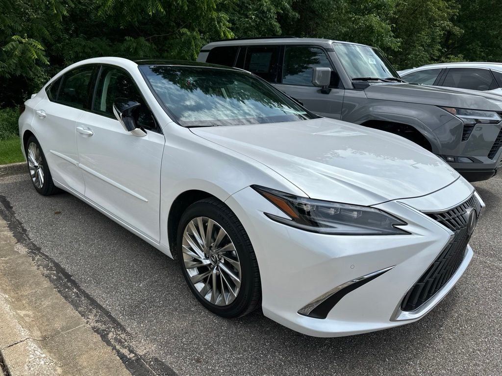 2022 Lexus ES 350 Ultra Luxury