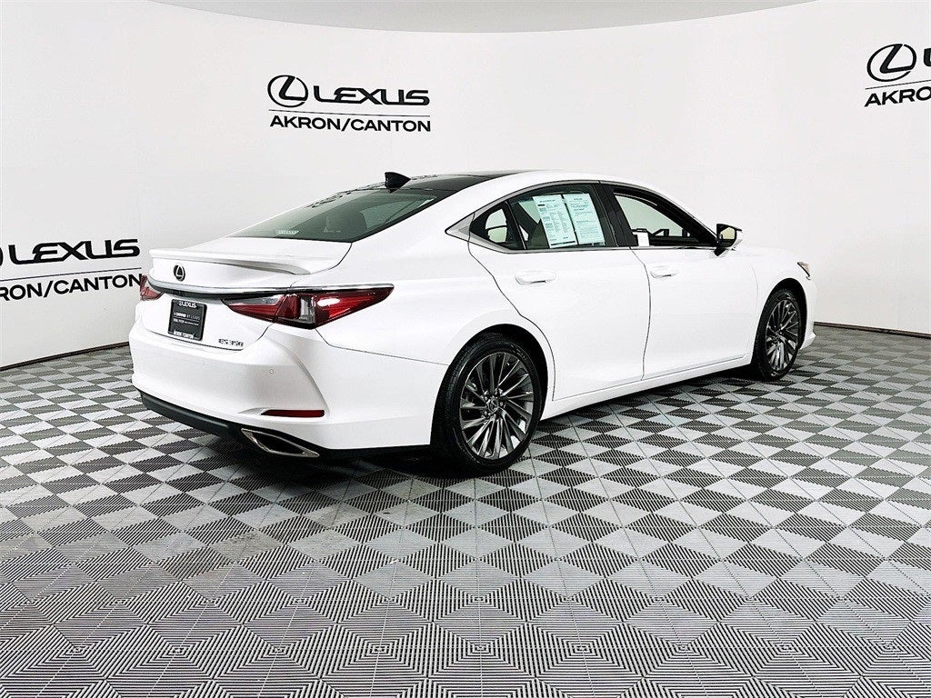 2024 Lexus ES 350 Ultra Luxury