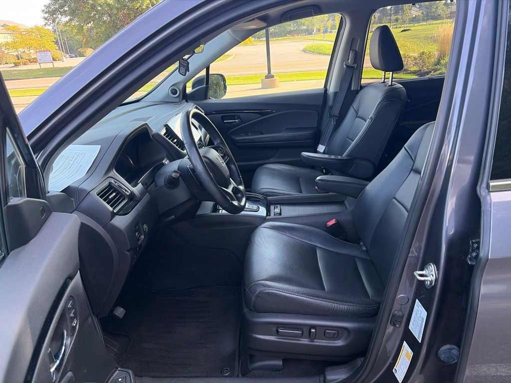 2020 Honda Pilot Touring 8 Passenger