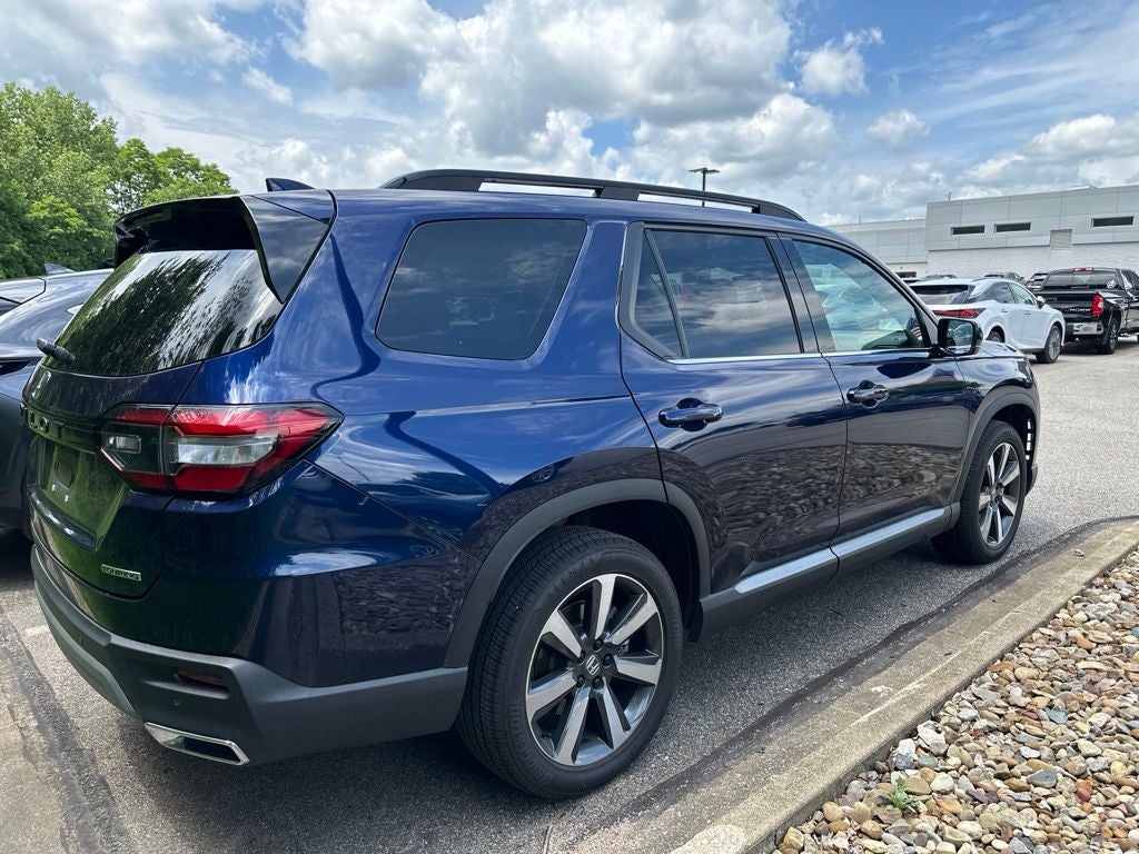 2025 Honda Pilot Touring