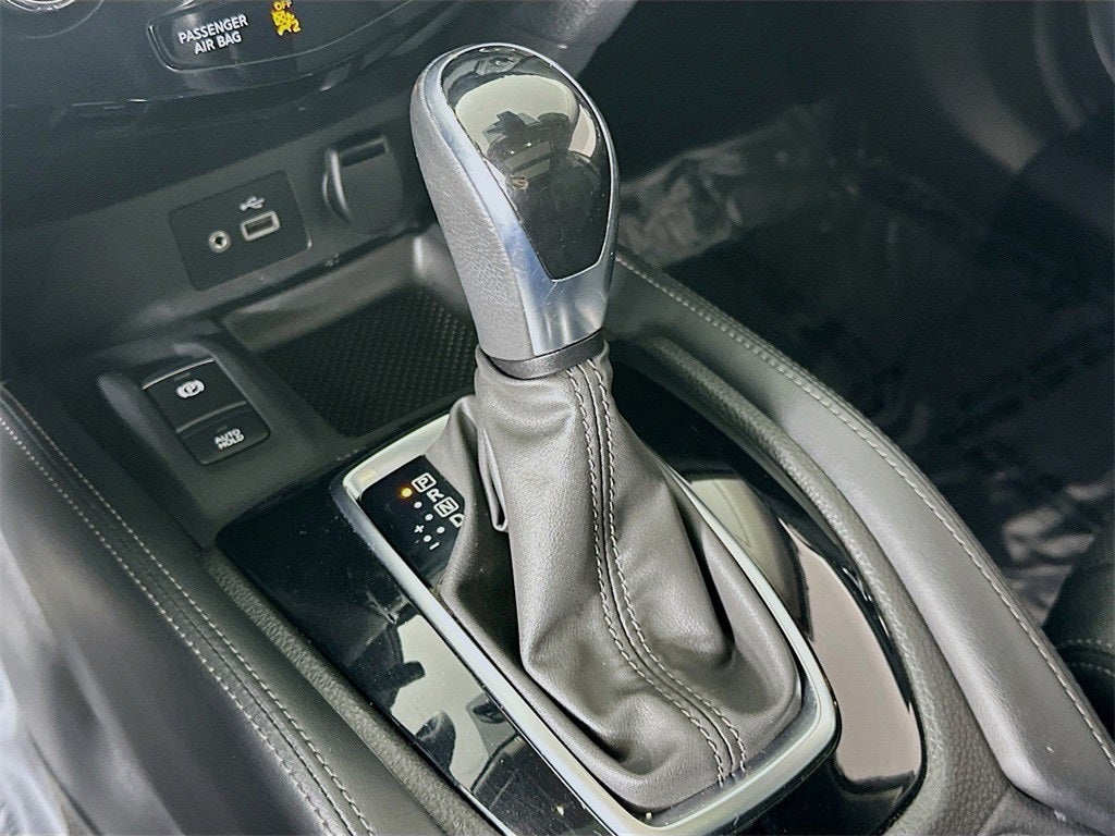 2020 Nissan Rogue SL