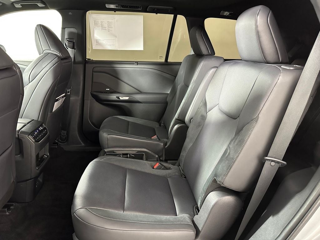 2024 Lexus TX Hybrid 500h - Photo 19