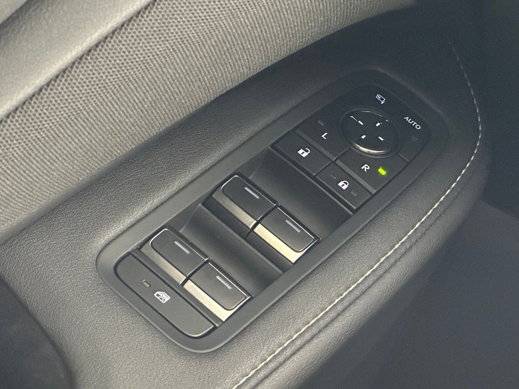 2024 Lexus TX Hybrid 500h - Photo 38