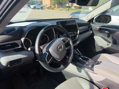 2022 Toyota Highlander Limited