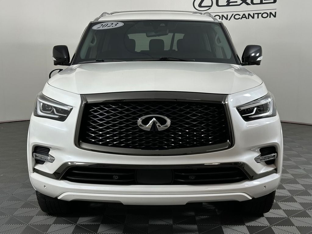 2023 INFINITI QX80 Premium Select