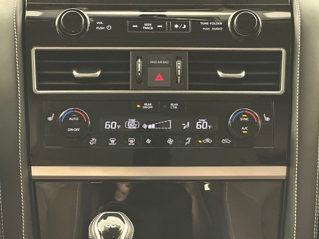 2023 INFINITI QX80 Premium Select