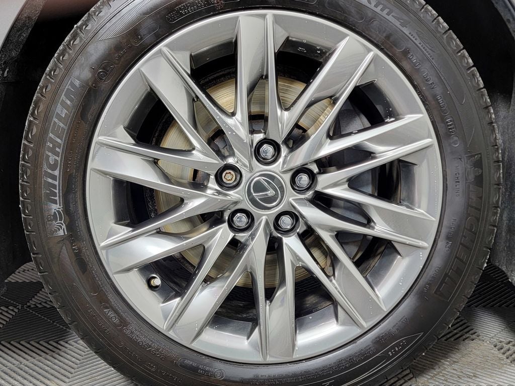 2018 Lexus LS 500h Base