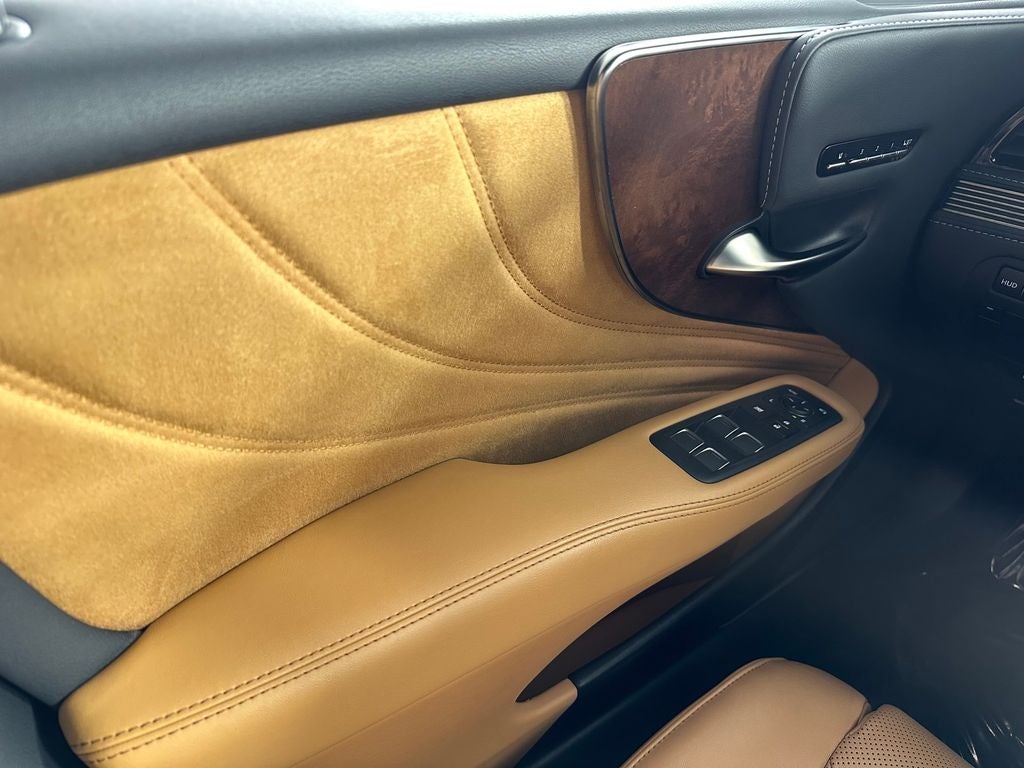 2022 Lexus LS 500 Base