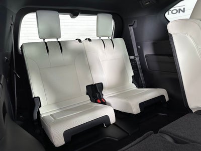 2025 Lexus LX 600 Luxury