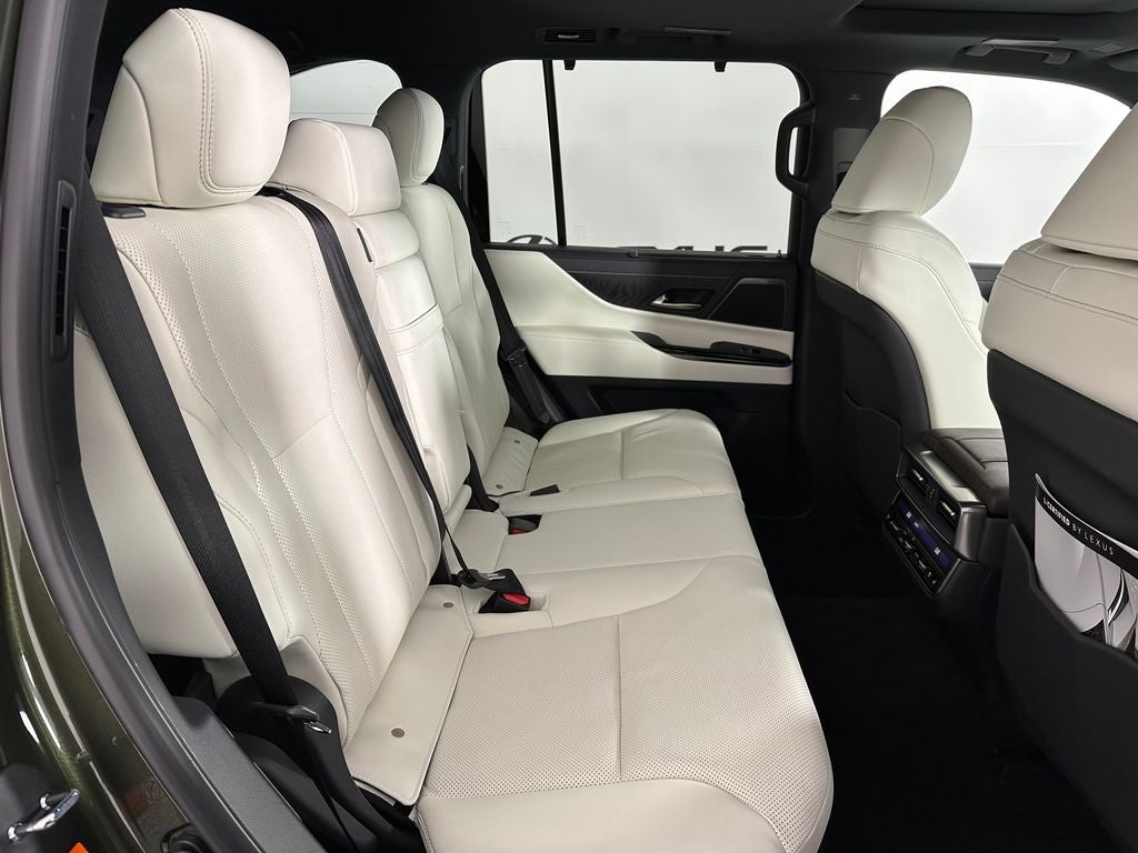 2025 Lexus LX Luxury - Photo 21