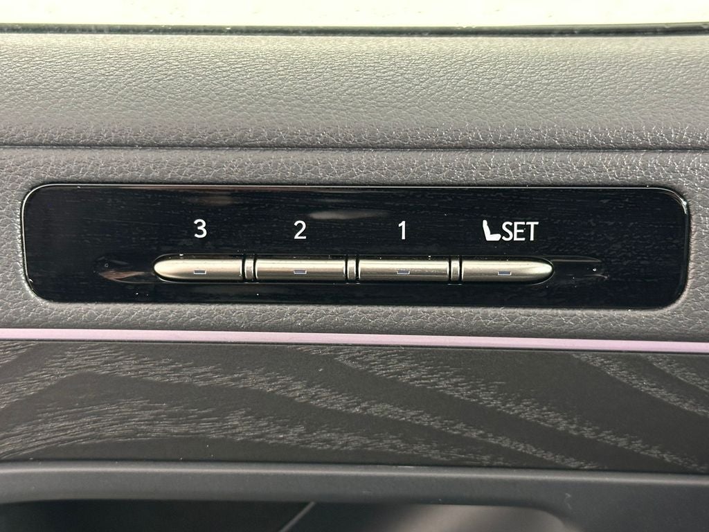 2025 Lexus LX 600 Luxury