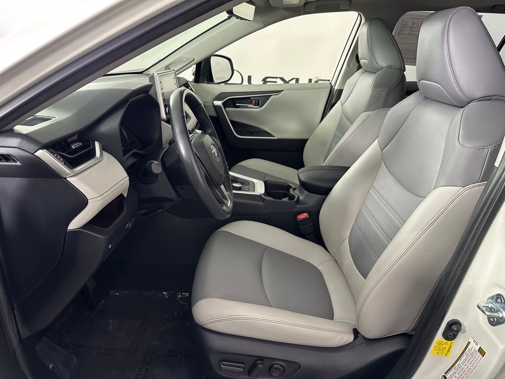 2020 Toyota RAV4 Limited
