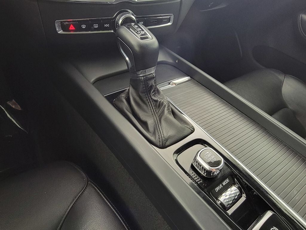 2019 Volvo XC60 T5 Momentum
