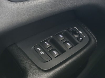 2019 Volvo XC60 T5 Momentum