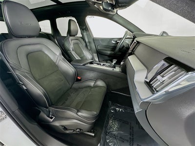 2019 Volvo XC60 T6 R-Design