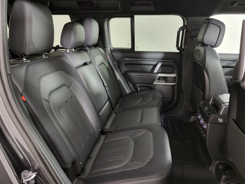 2022 Land Rover Defender 110 X-Dynamic HSE