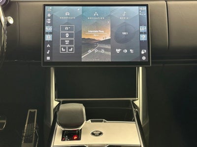 2024 Land Rover Range Rover SE