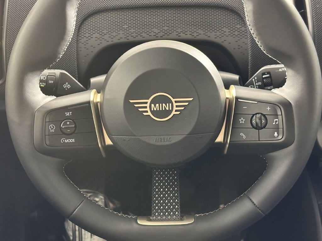 2025 MINI Cooper S Countryman Iconic