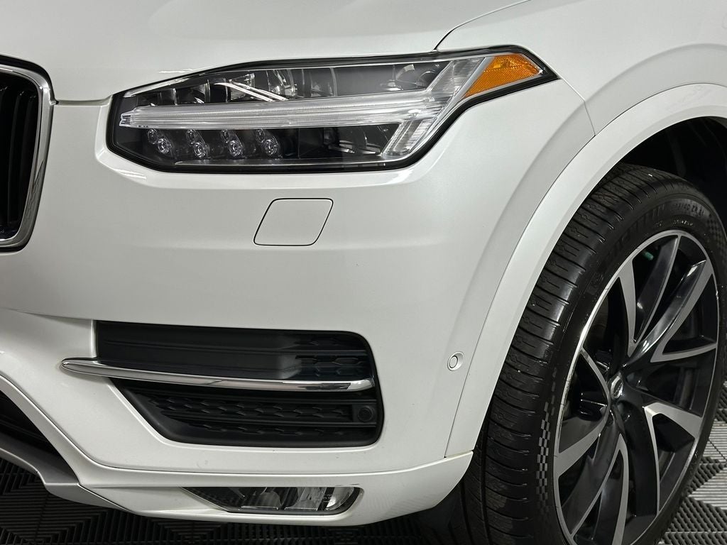 2018 Volvo XC90 T6 Momentum